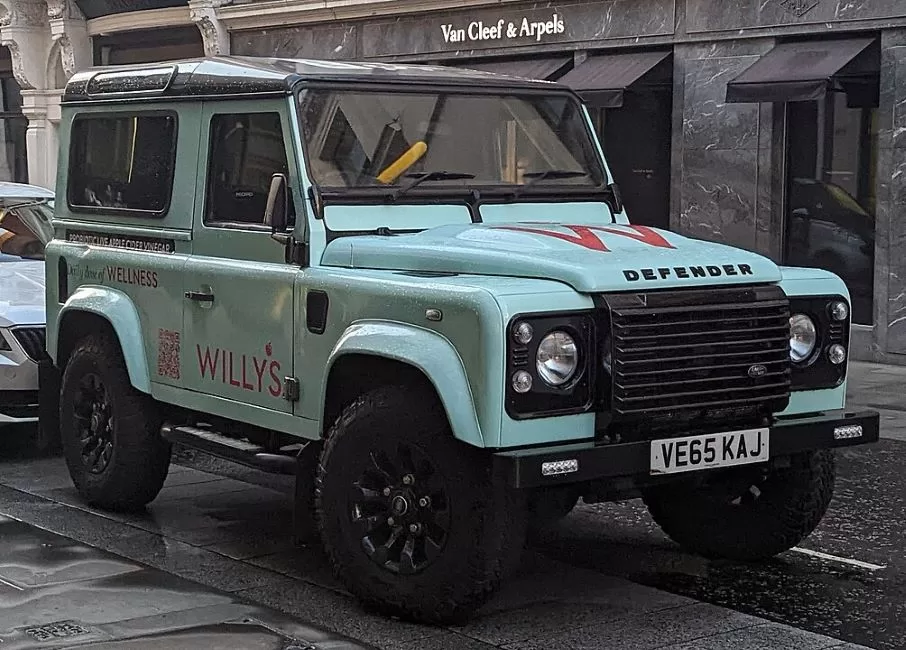 ahl Land Rover Defender 90 Landmark TD