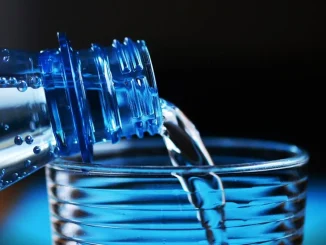 ahl bottle 2032980 1280