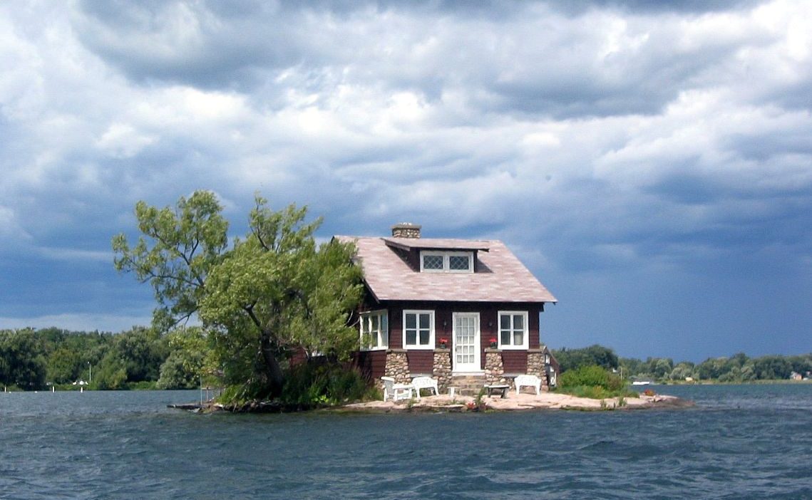 aThousand Islands single house